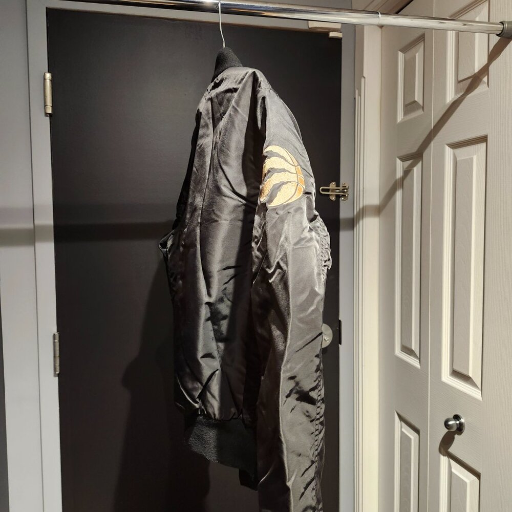 MA1 Bomber jacket Raptors Toronto NBA - Picture 2 of 7